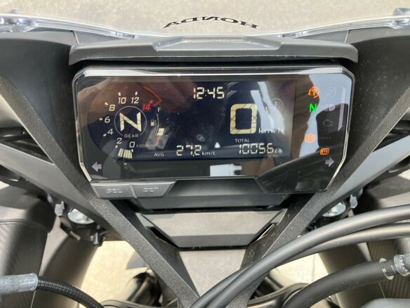 2024 Honda CBR 650R, белый - вид 4