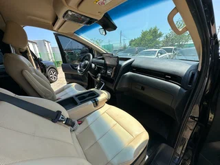 2022 Hyundai Staria I, чёрный, 3888888 рублей, вид 4