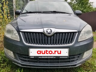 2014 Skoda Fabia II Рестайлинг, серый, 900000 рублей, вид 1