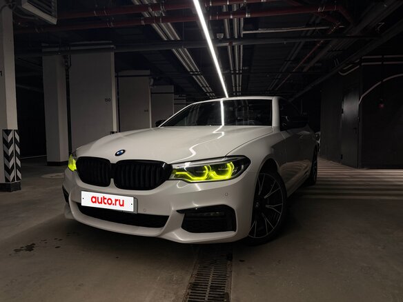 2018 BMW 5 серии 530d xDrive VII (G30/G31/G38), белый, 4050000 рублей
