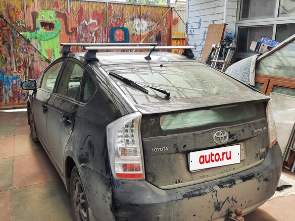 2010 Toyota Prius III (XW30), чёрный, 1100000 рублей - вид 6