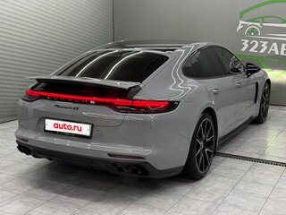 2021 Porsche Panamera 4S II Рестайлинг, синий, 10150000 рублей, вид 4