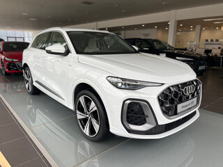 2025 Audi Q5 40 TFSI III (GU), белый, 9770000 рублей, вид 4