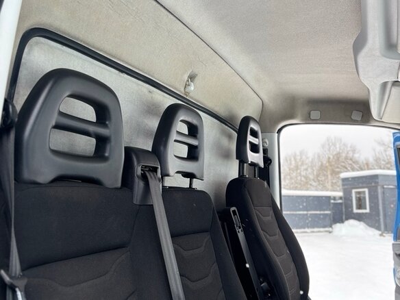 2017 Iveco Daily, синий, 2600000 рублей - вид 8