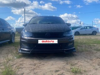 2015 Volkswagen Polo V Рестайлинг, коричневый, 920000 рублей, вид 2