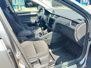 2019 Skoda Octavia III (A7) Рестайлинг, серый, 1345000 рублей, вид 5