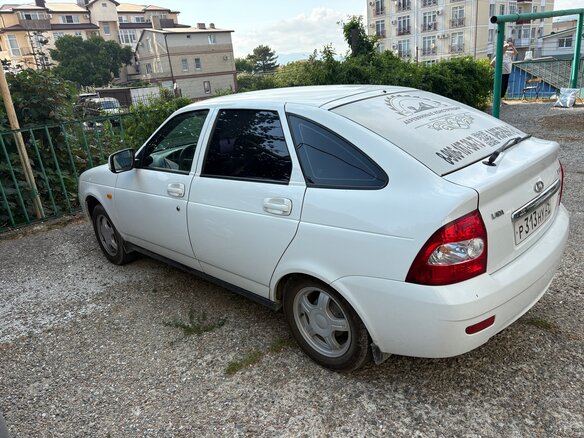 2010 Lada (ВАЗ) Priora I, белый, 500000 рублей - вид 2