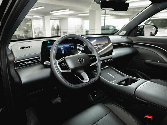 2026 Changan UNI-S I Рестайлинг, чёрный, 3149900 рублей - вид 8