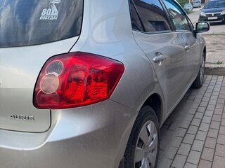 2008 Toyota Auris I, серебристый, 660000 рублей, вид 3