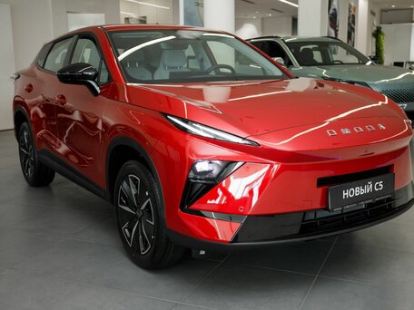 2026 Omoda C5 II, красный, 2879000 рублей, вид 2