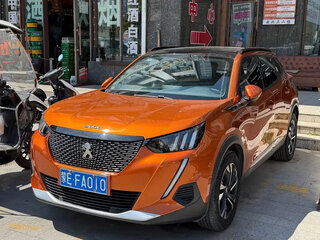 2022 Peugeot 2008 II, оранжевый, 1330077 рублей, вид 4