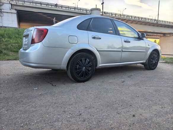 2008 Chevrolet Lacetti I, серебристый, 360000 рублей - вид 2