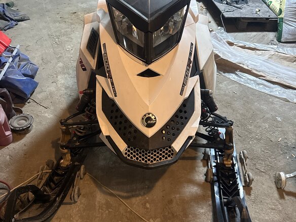 2010 BRP Ski-Doo Freeride, белый, 800000 рублей