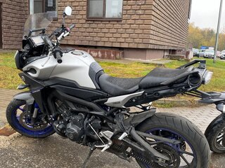 2015 Yamaha MT-09 Tracer (FJ-09), серебристый, 700000 рублей, вид 2