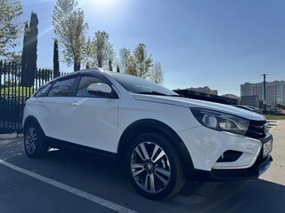2022 Lada (ВАЗ) Vesta SW Cross I, белый, 1000000 рублей, вид 4