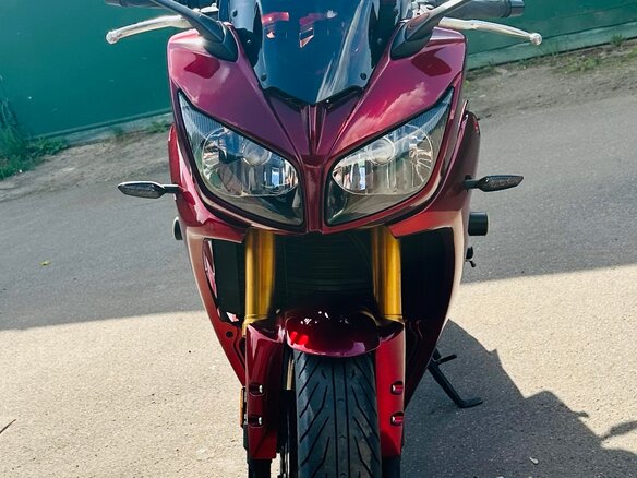 2011 Yamaha FZ1, красный, 750000 рублей - вид 1