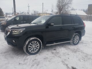2019 Toyota Land Cruiser Prado 150 Series Рестайлинг 2, чёрный, 4250000 рублей, вид 1