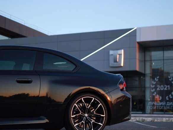 2024 BMW M2 G87, чёрный, 8900000 рублей - вид 2