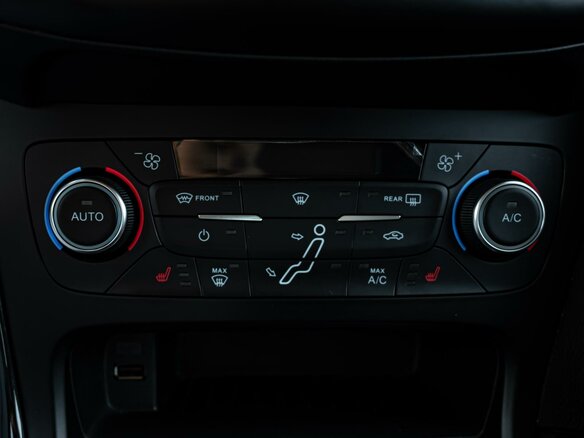 2016 Ford Focus III Рестайлинг, синий - вид 15