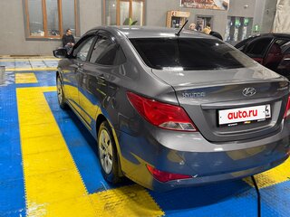 2015 Hyundai Solaris I Рестайлинг, серый, 948000 рублей, вид 3