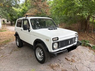 1996 Lada (ВАЗ) 2121 (4x4) I Рестайлинг, белый, 250000 рублей, вид 3