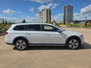 2018 Volkswagen Passat Alltrack B8, белый, 2950000 рублей, вид 4