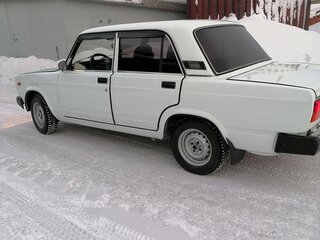 2009 Lada (ВАЗ) 2105, белый, 290000 рублей, вид 4