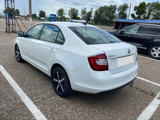 2018 Skoda Rapid I Рестайлинг, белый, 843000 рублей, вид 4
