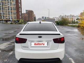 2011 Kia Cerato 6-speed II, белый, 800000 рублей, вид 3