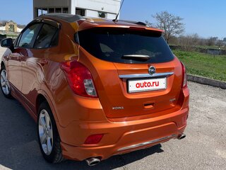 2014 Opel Mokka I, оранжевый, 900000 рублей, вид 4
