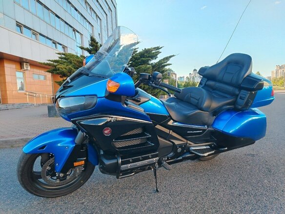 2016 Honda GL 1800 Gold Wing, синий, 1574688 рублей