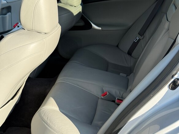 2005 Lexus IS 250 II, серебристый, 1550000 рублей - вид 10