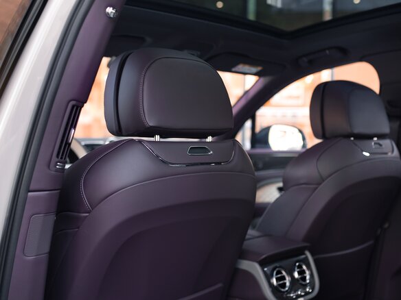 2026 Bentley Bentayga I Рестайлинг, серый, 45900000 рублей - вид 38