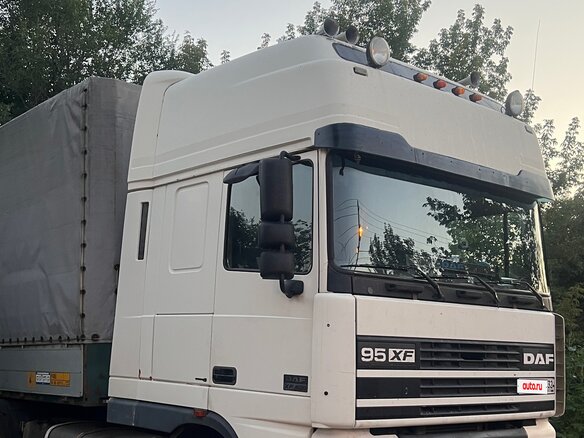 2002 DAF 95XF, белый - вид 6