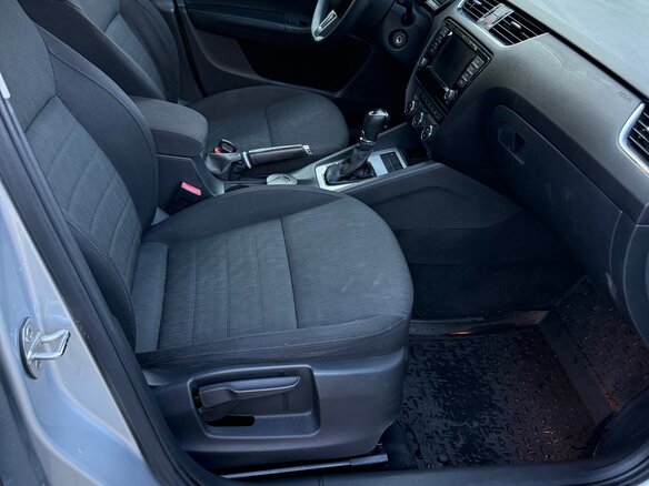 2016 Skoda Octavia III (A7), серебристый - вид 10