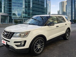 2015 Ford Explorer V Рестайлинг, белый, 2250000 рублей, вид 1
