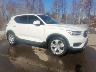 2020 Volvo XC40 I, белый, 3100000 рублей, вид 4