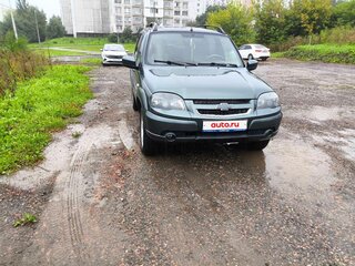 2017 Chevrolet Niva I Рестайлинг, серый, 800000 рублей, вид 1