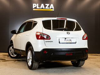 2013 Nissan Qashqai I Рестайлинг, белый, 1297000 рублей, вид 4