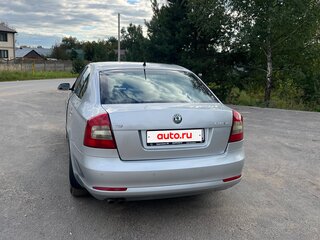 2012 Skoda Octavia II (A5) Рестайлинг, серебристый, 950000 рублей, вид 3