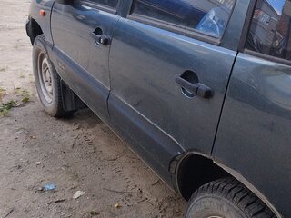 2007 Chevrolet Niva I, зелёный, 285000 рублей, вид 4