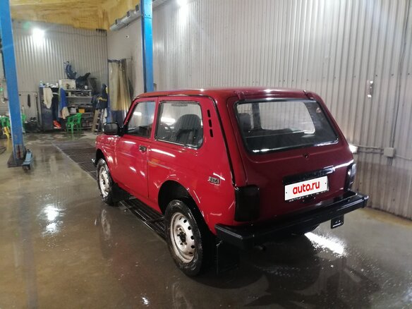 2006 Lada (ВАЗ) 2121 (4x4) I Рестайлинг, красный, 325000 рублей - вид 2