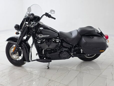 2018 Harley-Davidson Heritage Classic, чёрный, 1680000 рублей, вид 1