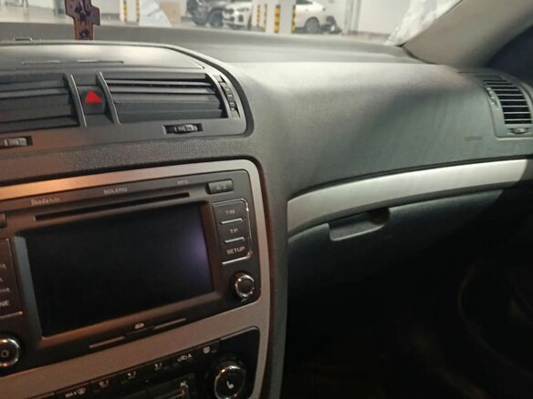 2012 Skoda Octavia II (A5) Рестайлинг, чёрный, 600000 рублей - вид 6