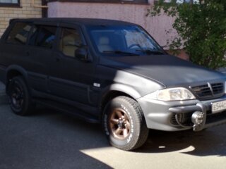 2001 SsangYong Musso I Рестайлинг, чёрный, 700000 рублей, вид 3