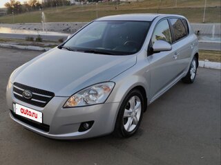 2007 Kia Ceed I, серебристый, 580000 рублей, вид 2