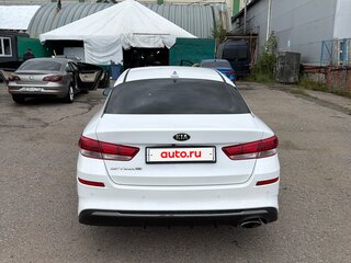 2020 Kia Optima IV Рестайлинг, белый, 1630000 рублей, вид 2