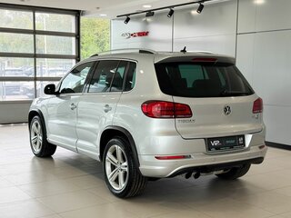 2014 Volkswagen Tiguan I Рестайлинг, серебристый, 1397000 рублей, вид 4