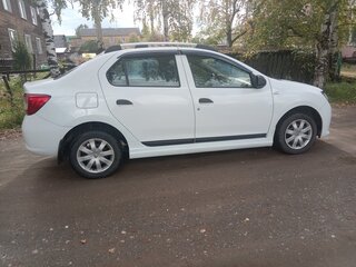 2015 Renault Logan II, белый, 520000 рублей, вид 3