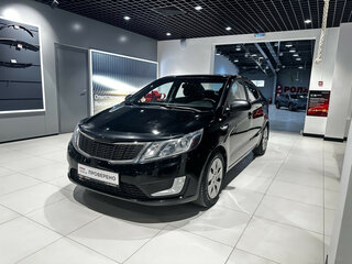 2014 Kia Rio 6-speed III, чёрный, 768000 рублей, вид 1